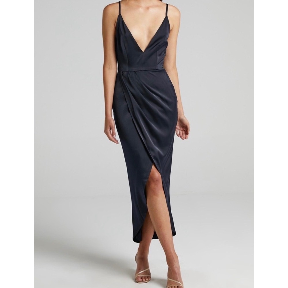 Showpo She's A Dreamer Dress in Navy Size 4 Cocktail Wedding Guest Bridesmaid